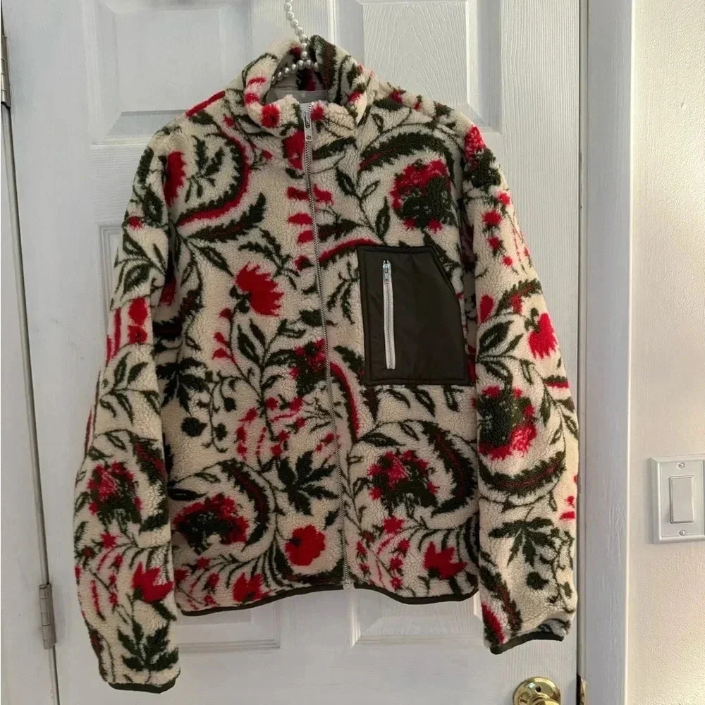 NWT Beautiful floral print fleece zip up sweater